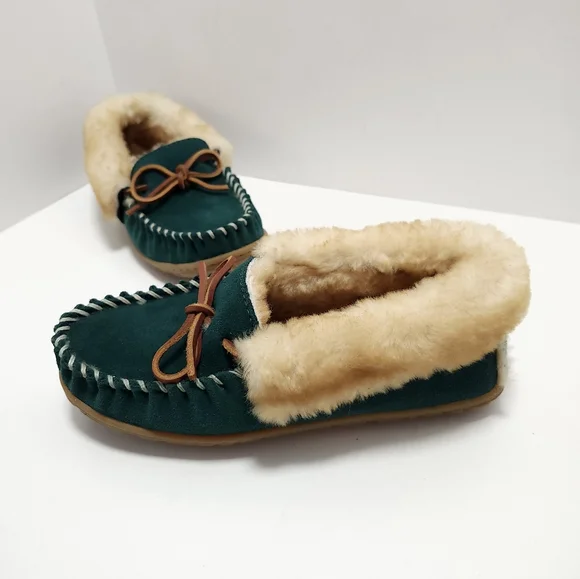 L.L. Bean Green and Tan Women's Slippers - Picture 1 of 7